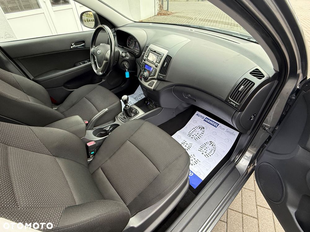 Hyundai i30 1.4 Blue Comfort - 12