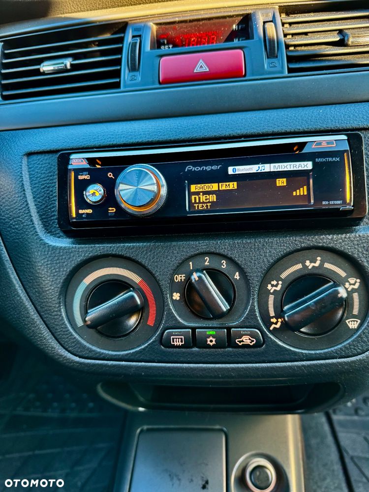 Mitsubishi Lancer Kombi 2.0 Comfort - 8