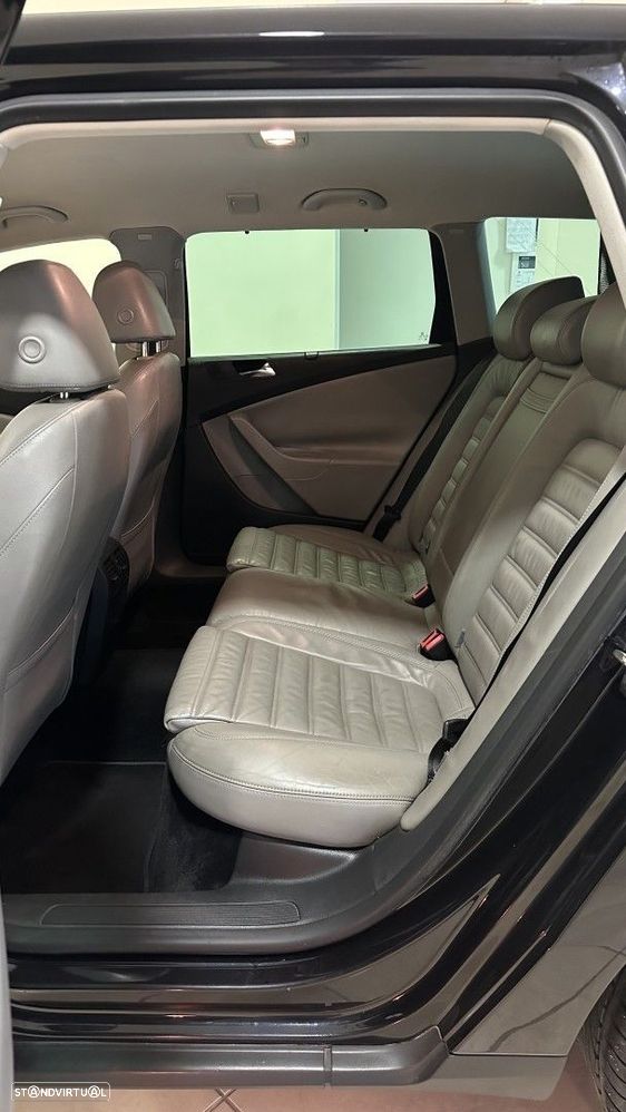 VW Passat Variant 2.0 TDi Highline DSG - 15