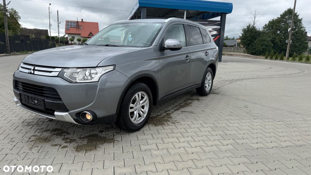 Mitsubishi Outlander 2.2 DI-D 4WD Plus - 15