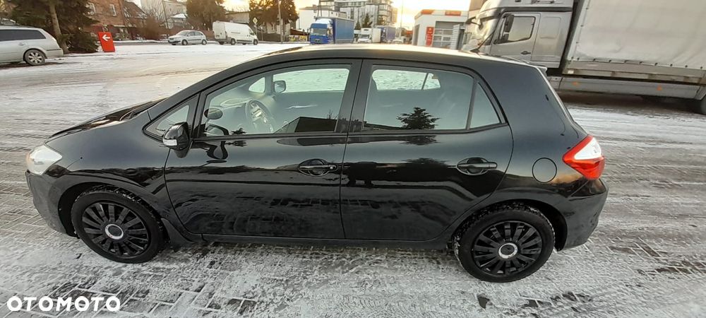 Toyota Auris 1.33 VVT-i - 7