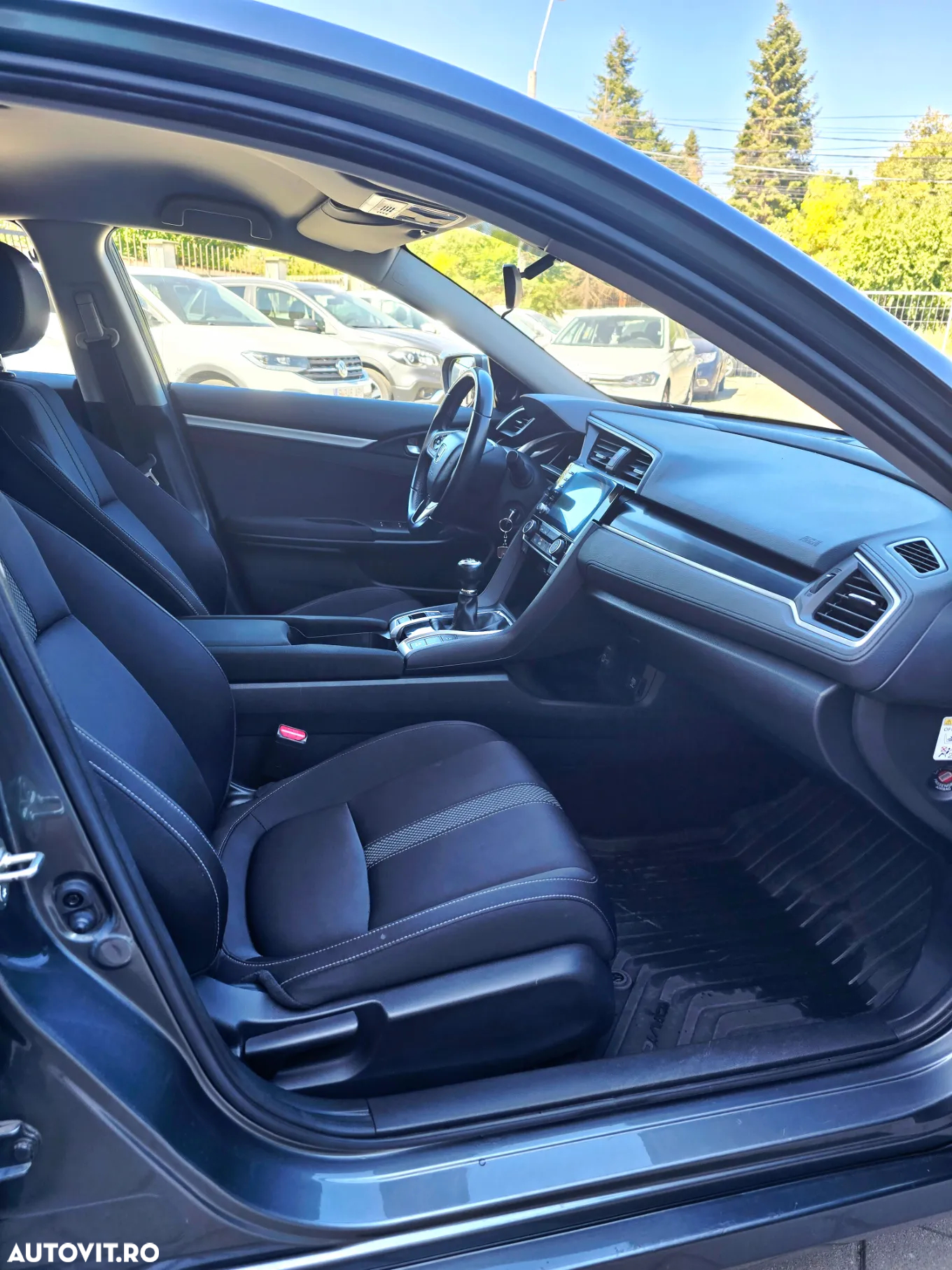 Honda Civic Sedan 1.5 VTEC Turbo Elegance Navi - 11