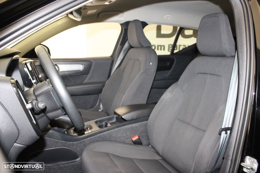 Volvo XC 40 1.5 T2 Momentum - 30