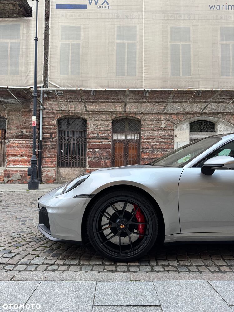Porsche 911 Carrera T-Hybrid 4 GTS - 7