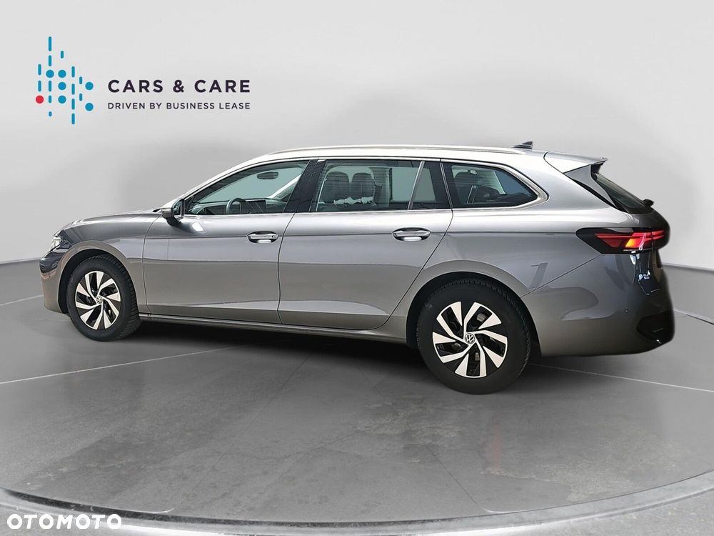 Volkswagen Passat - 30