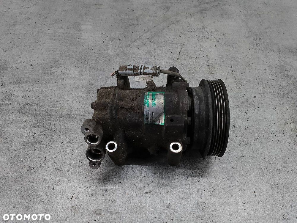 POMPA, SPRĘŻARKA KLIMATYZACJI RENAULT MODUS 1.5 DCI - 1