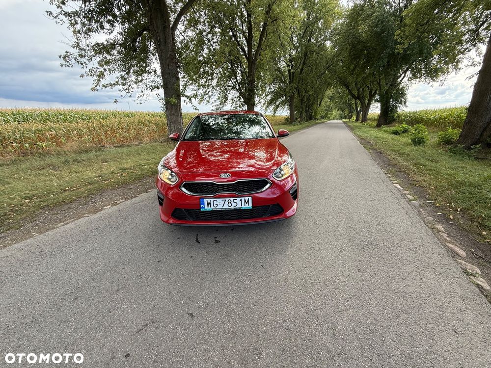 Kia Ceed 1.6 CRDi (48V Mild-Hybrid) Platinum - 12
