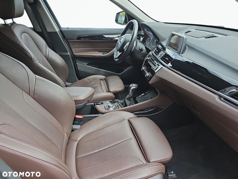BMW X1 xDrive20i xLine - 10