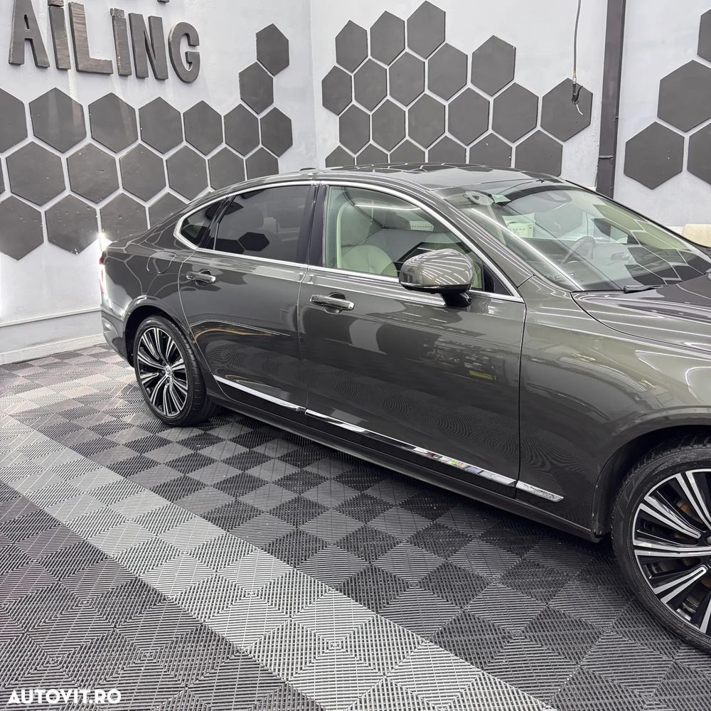 Volvo S90 T8 Recharge AWD Geartronic Inscription Expression - 2