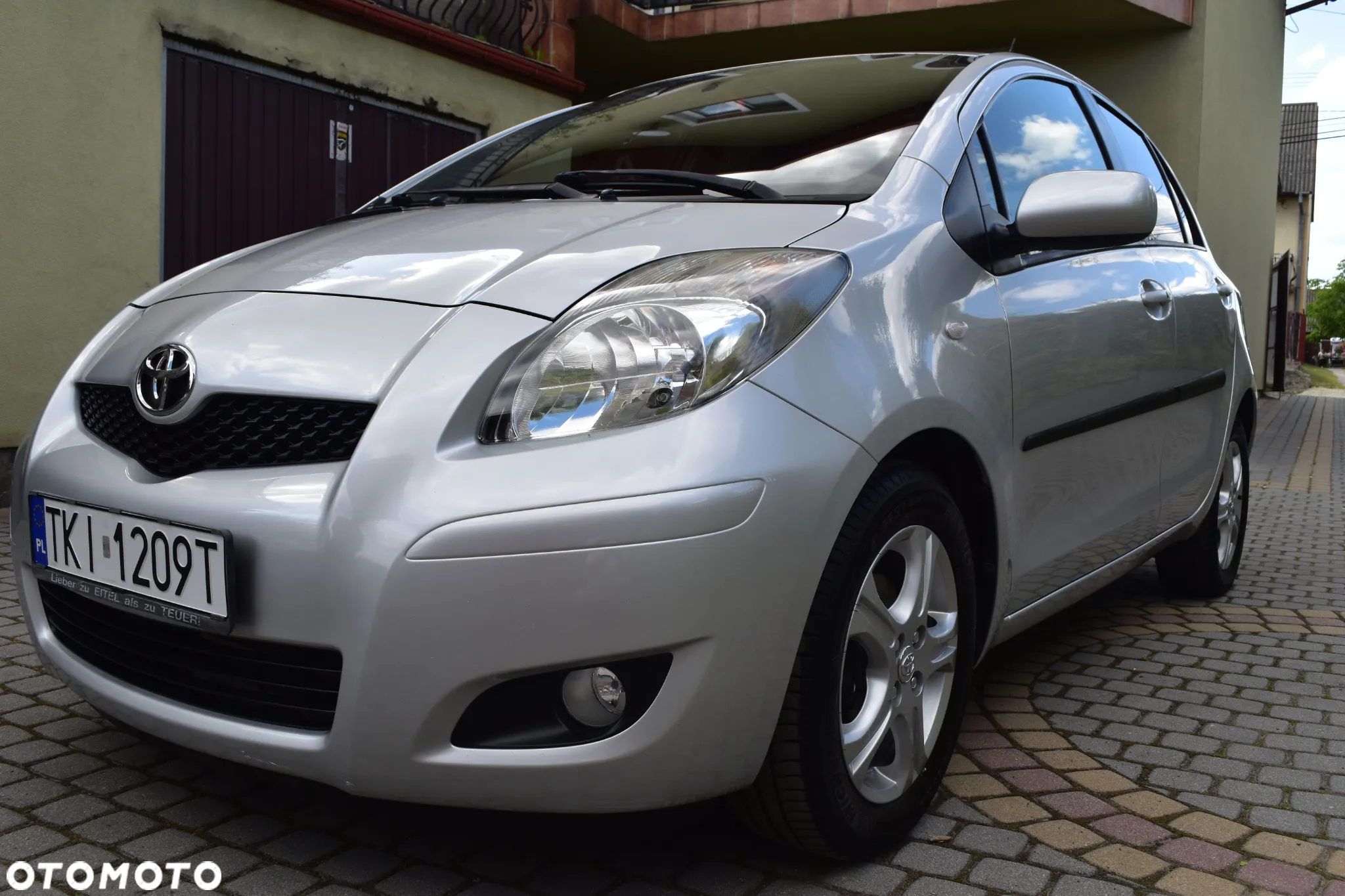 Toyota Yaris - 10