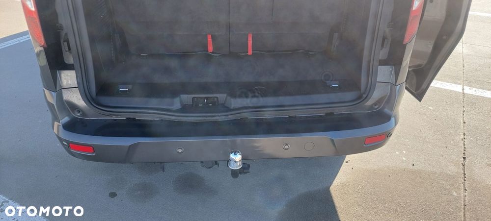 Ford Tourneo Connect Grand - 14