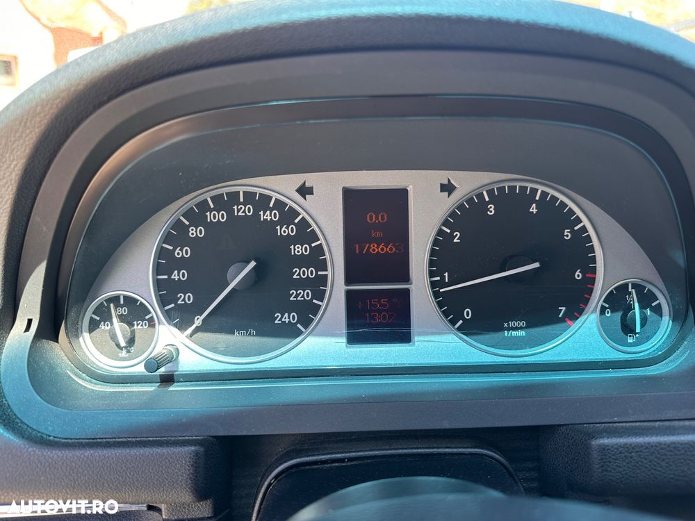 Mercedes-Benz B 200 - 11