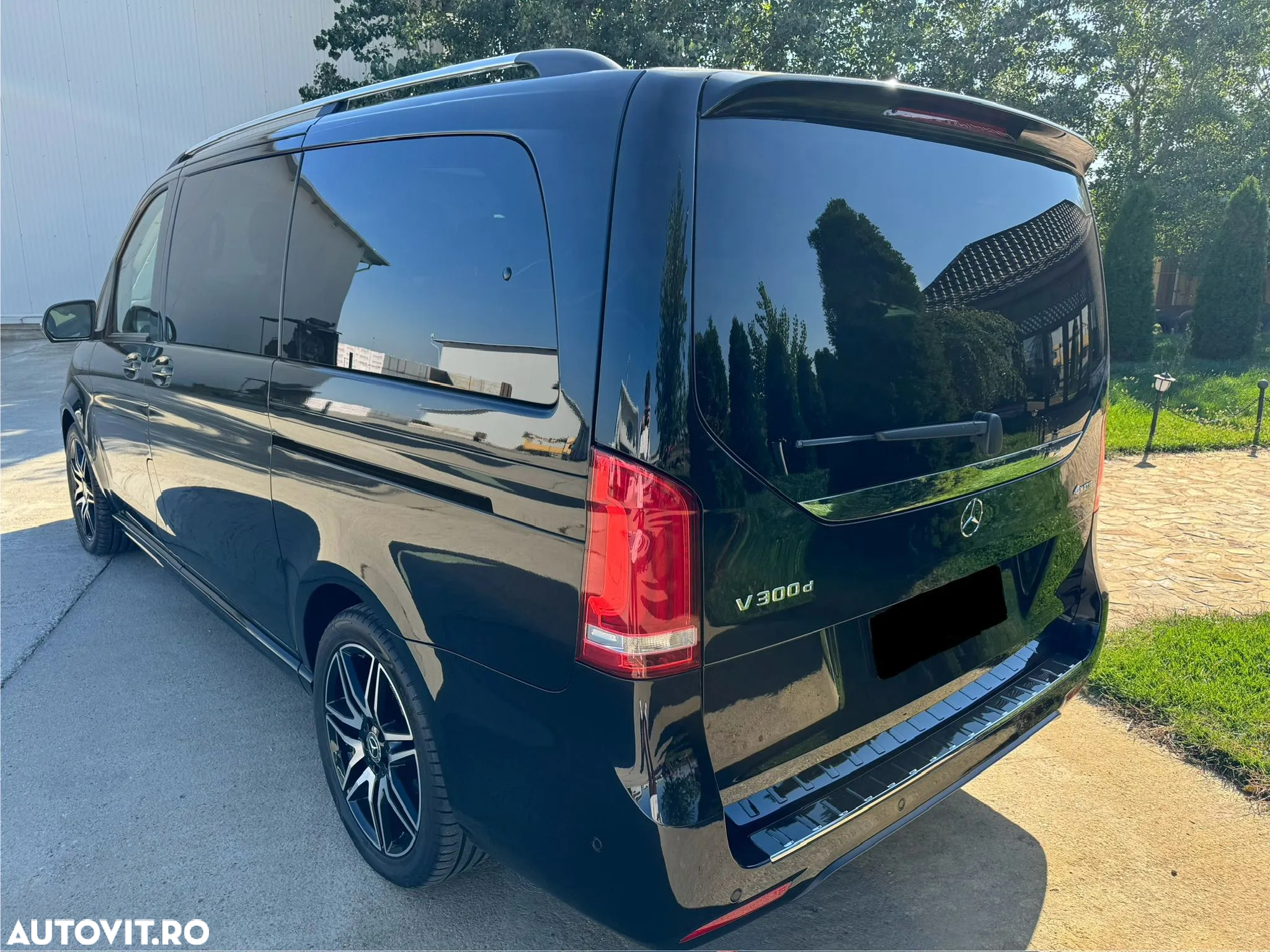 Mercedes-Benz V 300 d Lung Exclusive - 3
