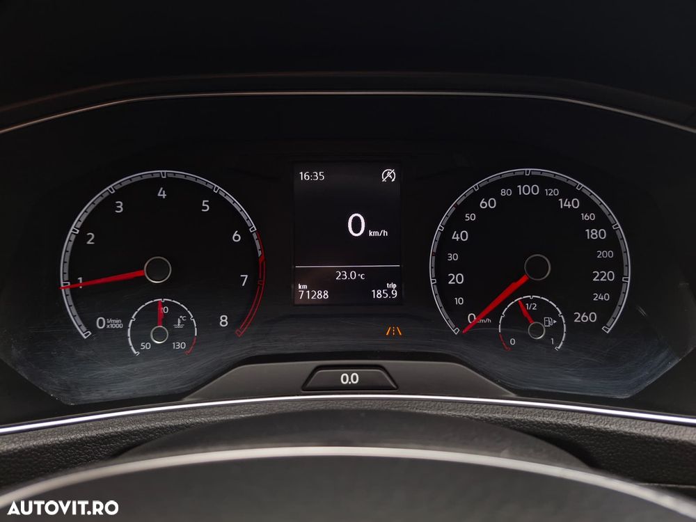 Volkswagen T-Roc 1.0 TSI - 11