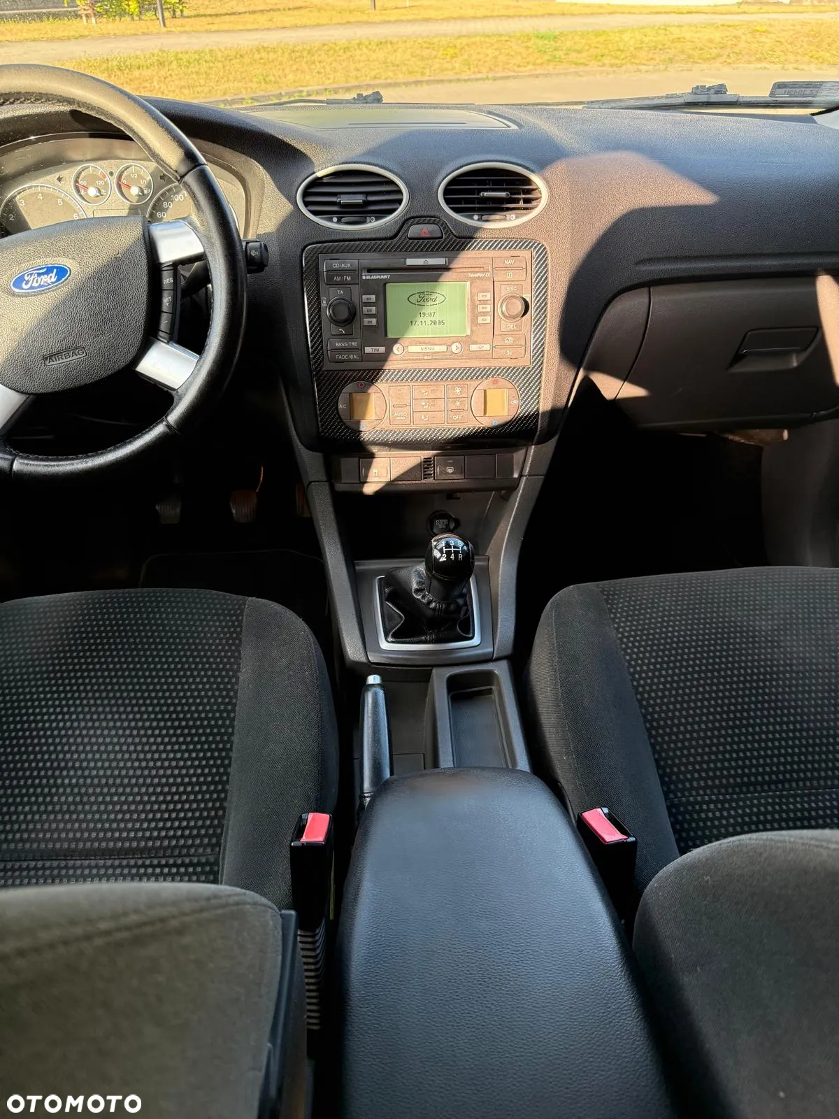 Ford Focus 2.0 16V Ghia - 6