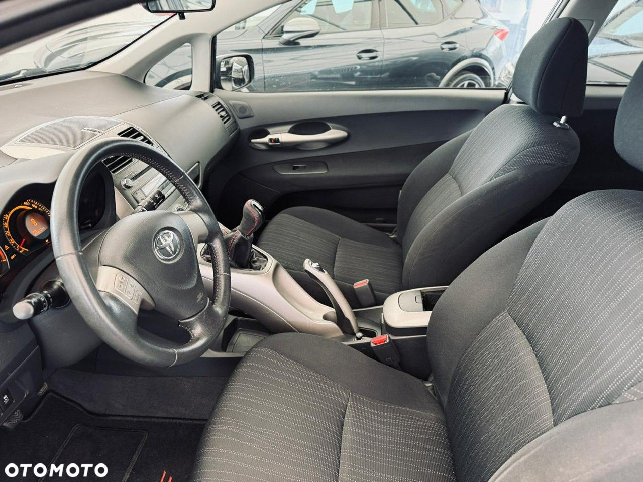 Toyota Auris - 18