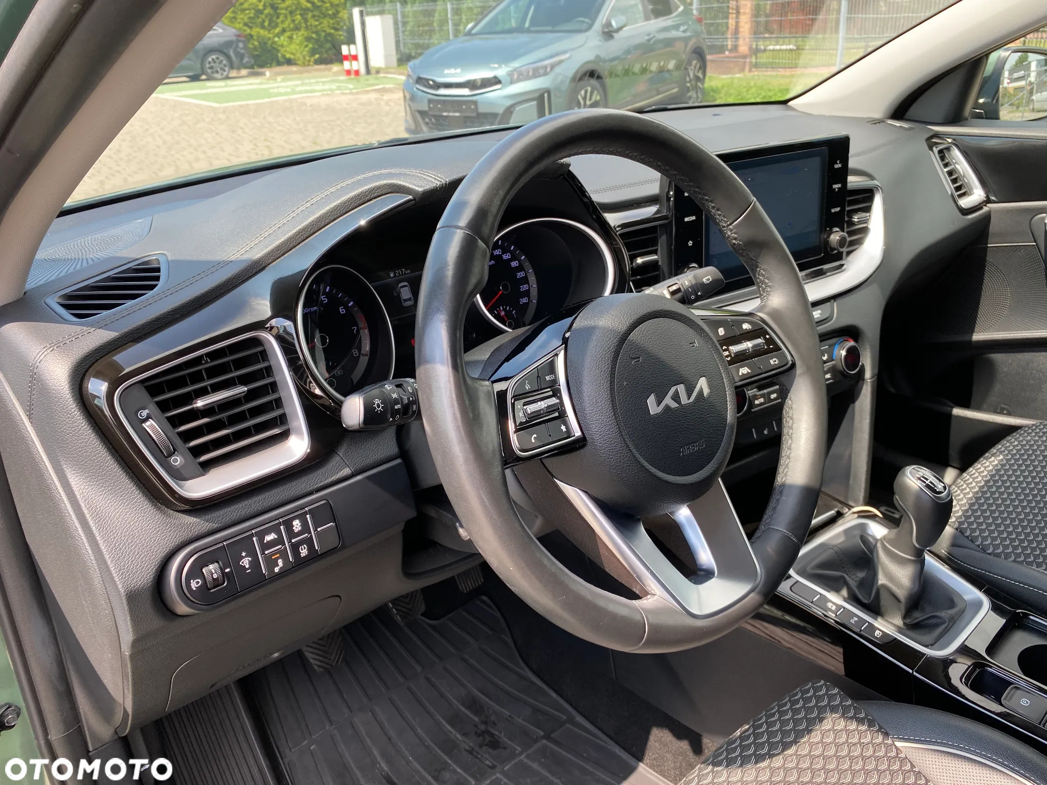 Kia Ceed 1.5 T-GDI L - 10