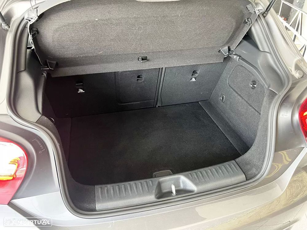 Mercedes-Benz A 160 d AMG Line - 22