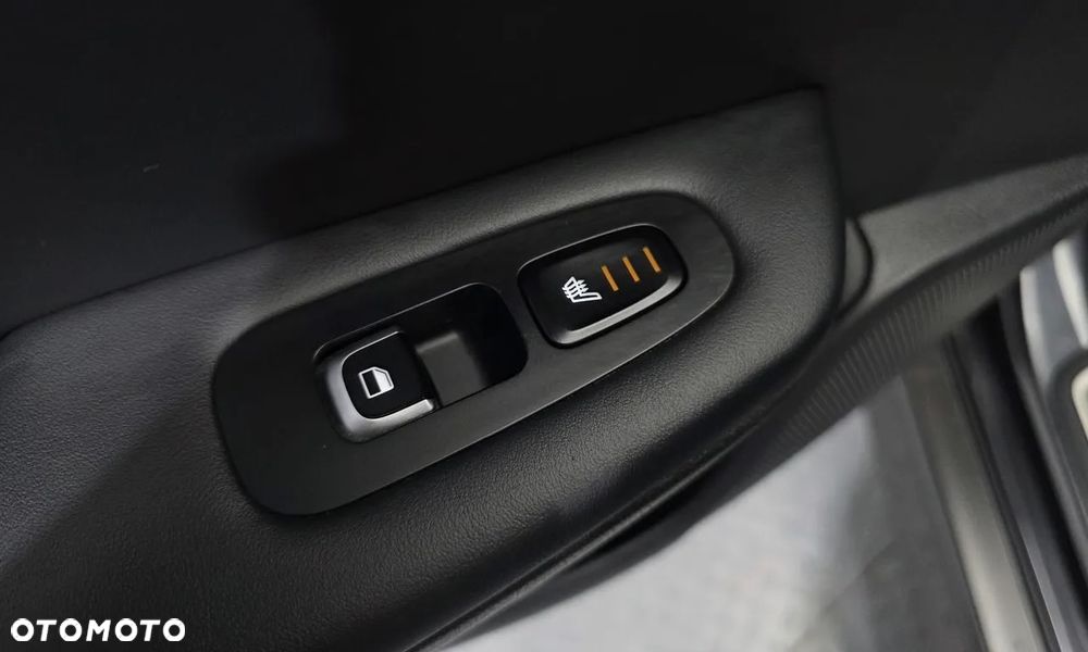 Kia Stinger - 25