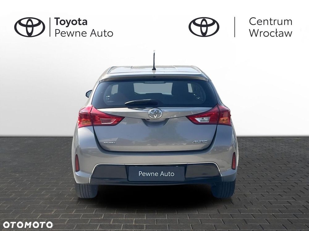 Toyota Auris 1.33 VVT-i Active - 4