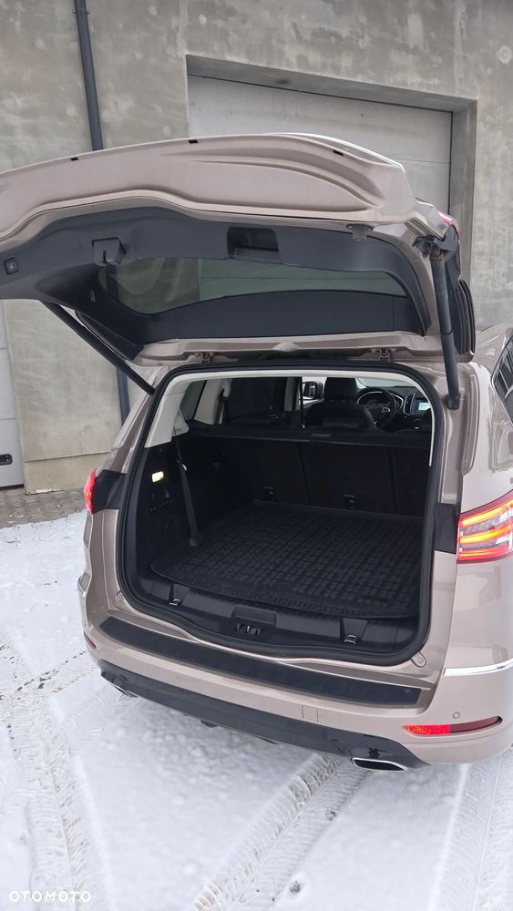 Ford S-Max - 14