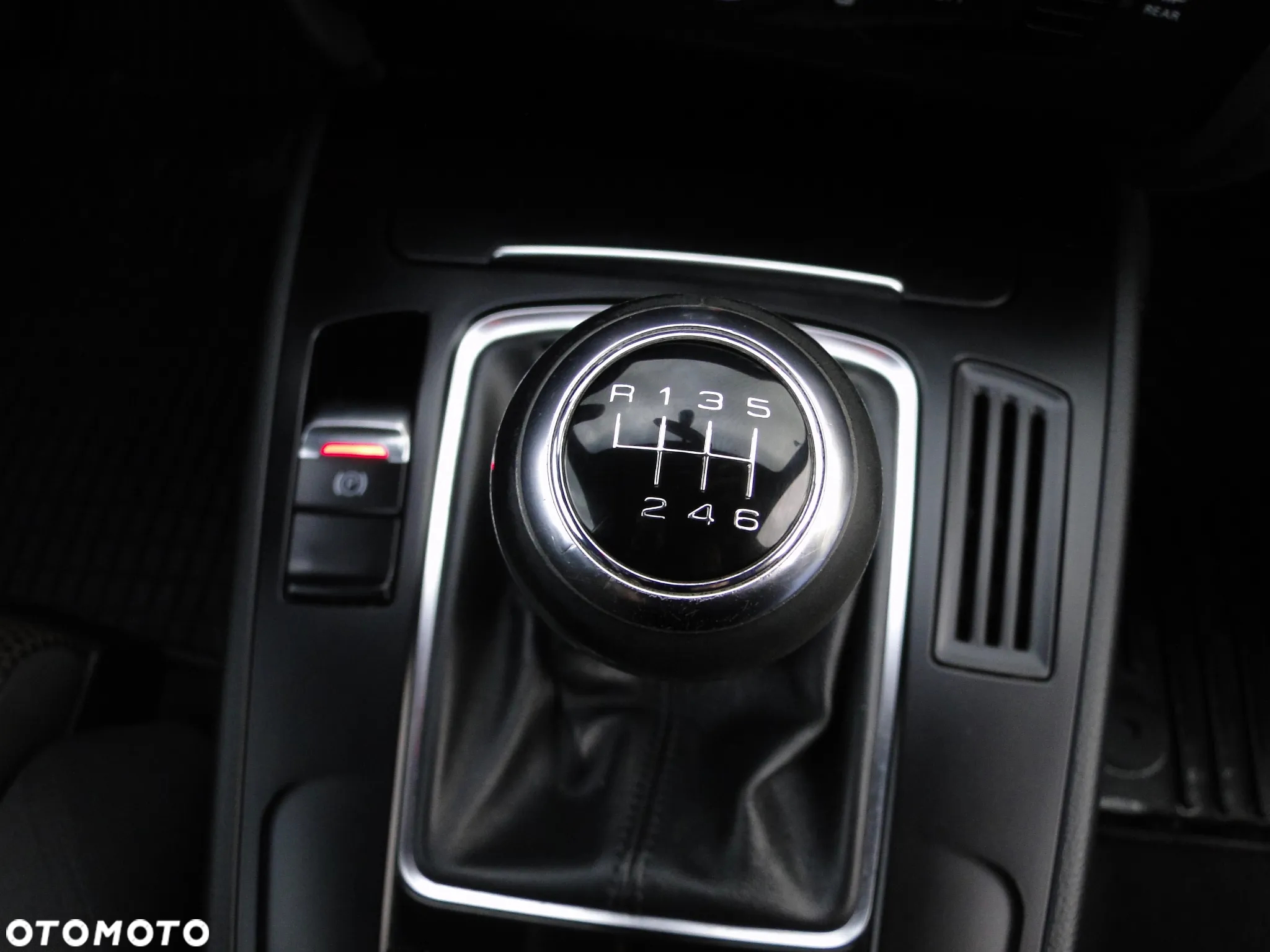 Audi A4 Allroad 2.0 TDI Quattro - 26
