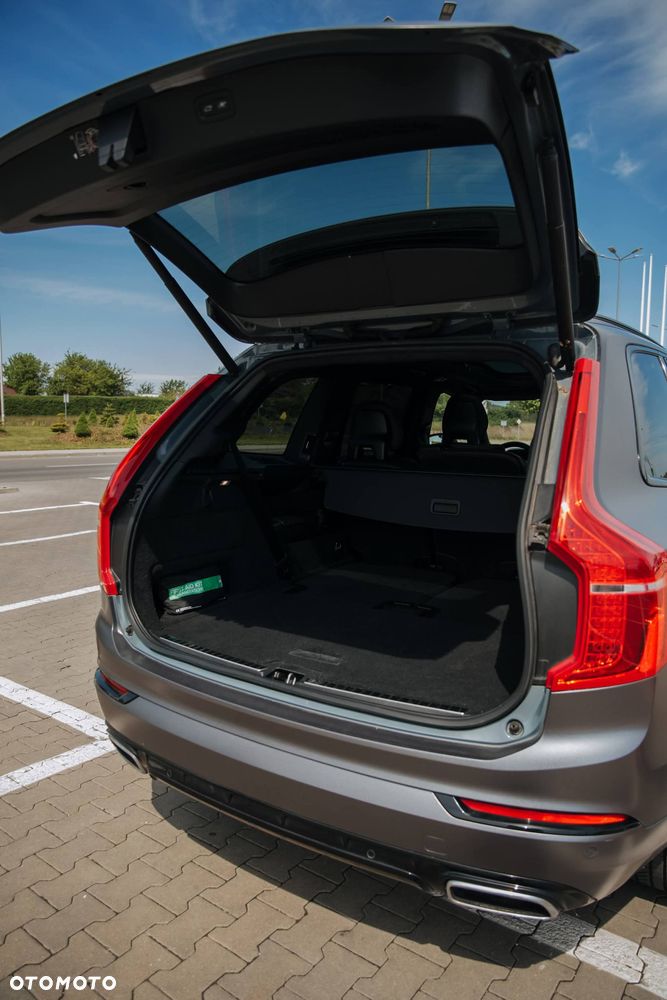 Volvo XC 90 T8 AWD Recharge Geartronic RDesign Edition - 9