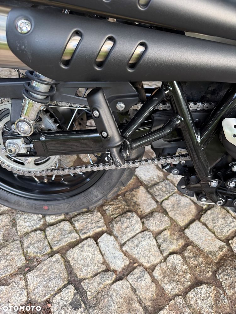 Triumph Street Scrambler - 6