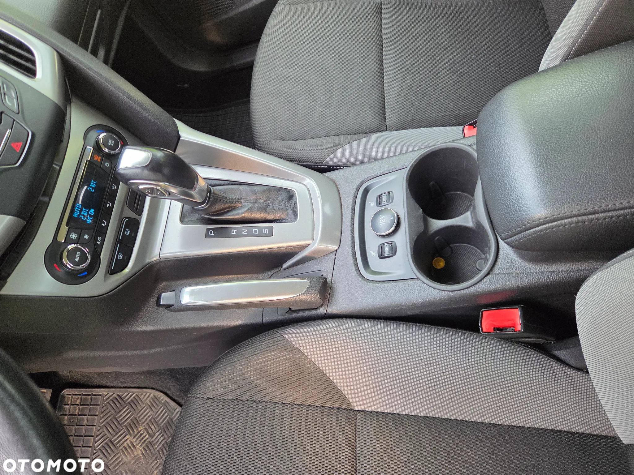 Ford Focus - 8