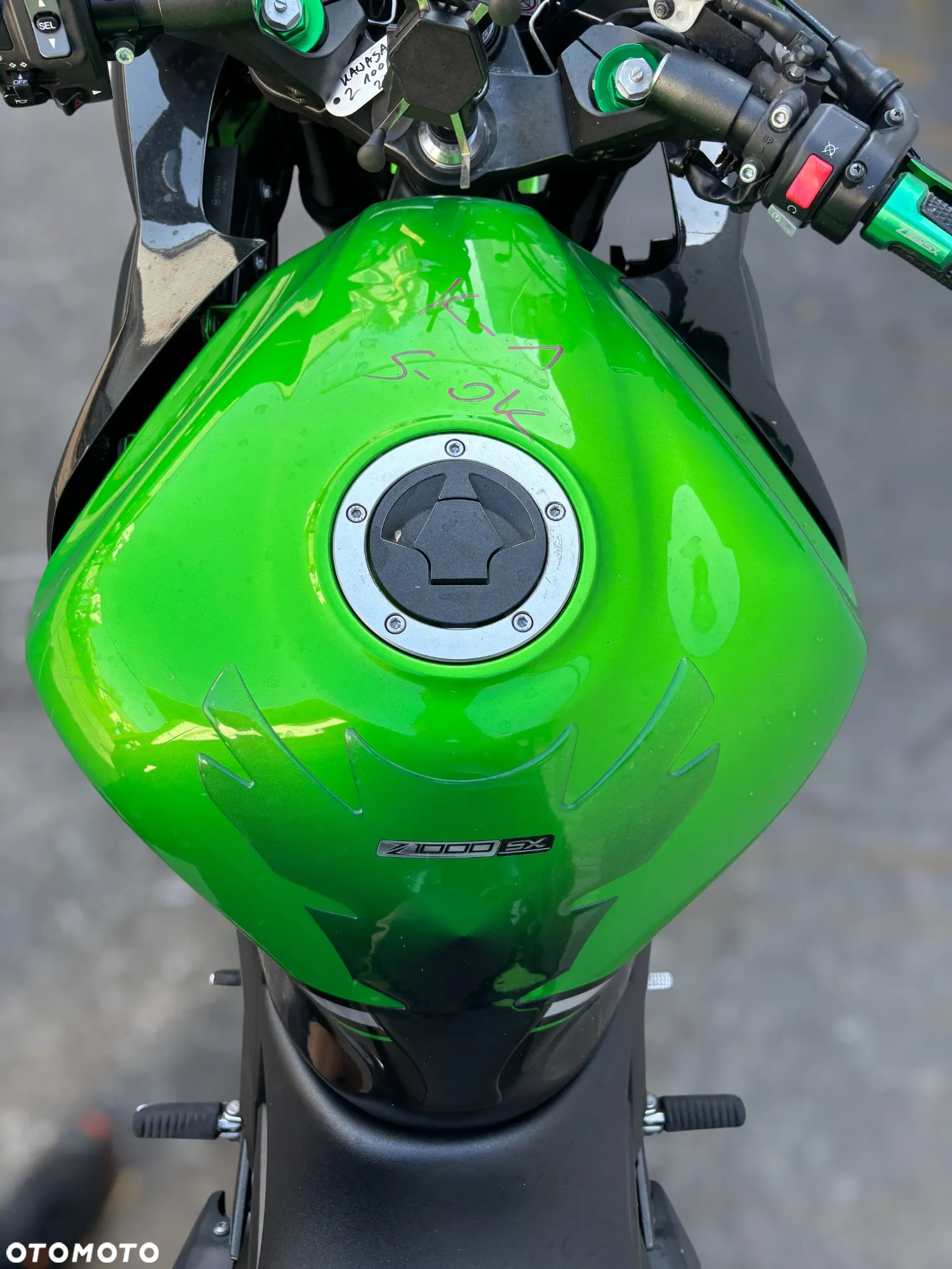 Kawasaki Ninja 1000 SX - 13