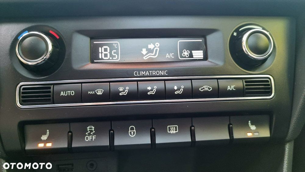 Skoda RAPID - 16