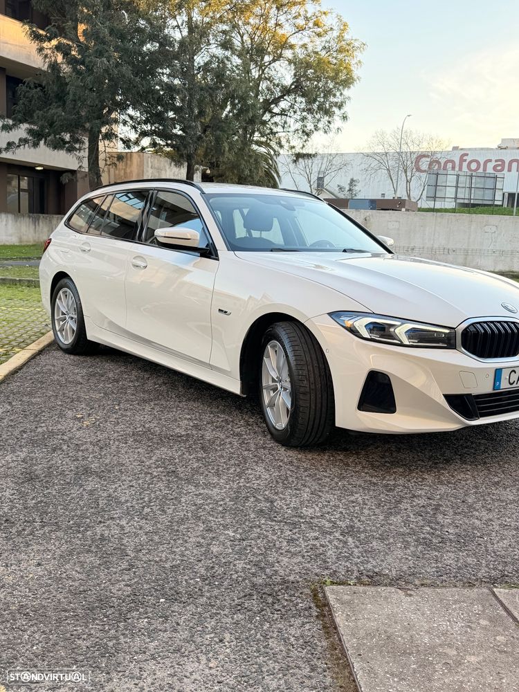 BMW 330 e iPerformance Line Sport - 3
