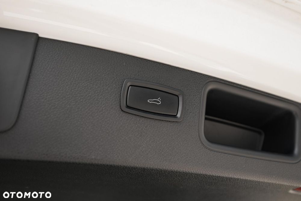 Porsche Macan Standard - 38