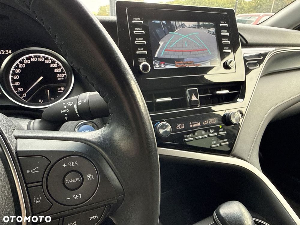 Toyota Camry 2.5 Hybrid Comfort CVT - 18