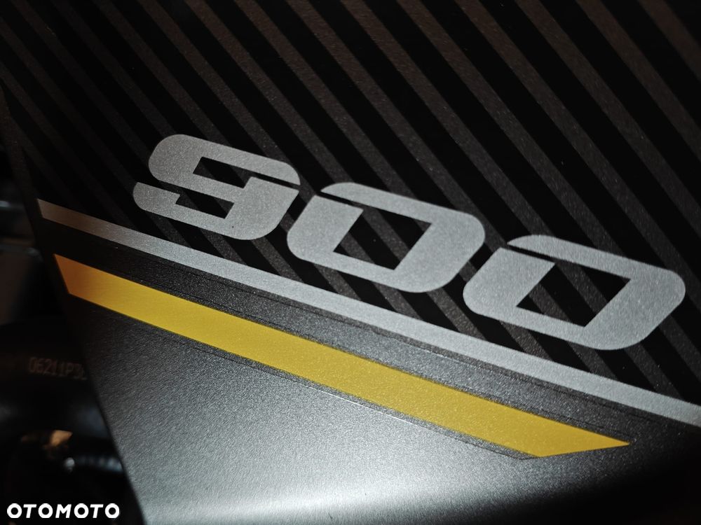 QJMOTOR SRT900SX - 6