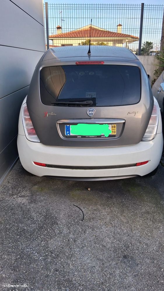 Lancia Ypsilon 1.3 JTD Sport Momo Design - 5