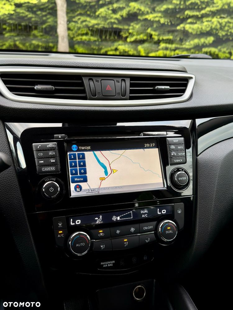 Nissan Qashqai 1.2 DIG-T N-Connecta - 24