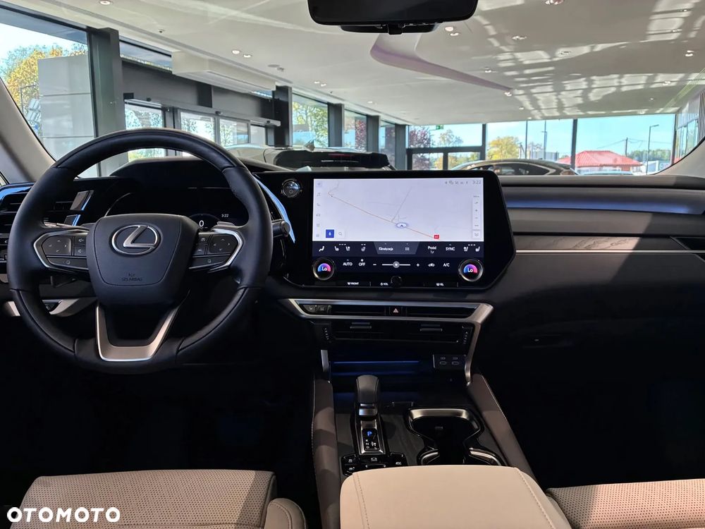 Lexus RX 350h Omotenashi - 10