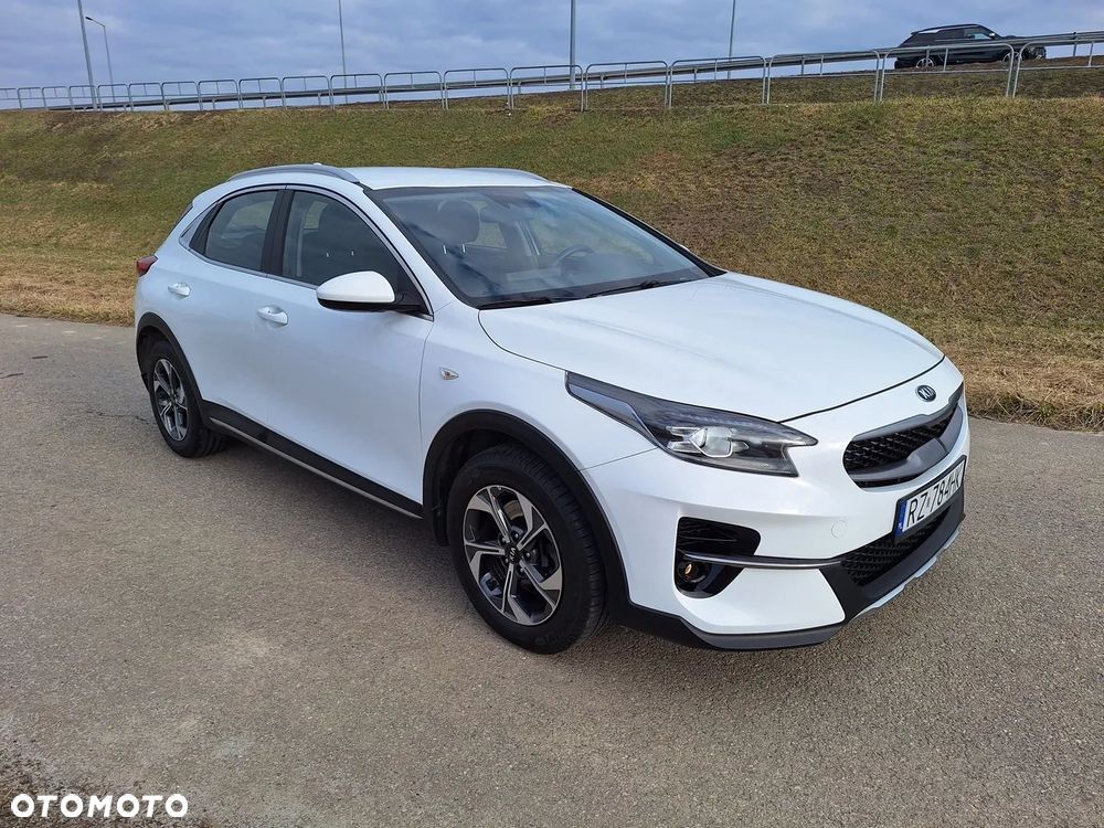 Kia XCeed 1.0 T-GDI M - 17