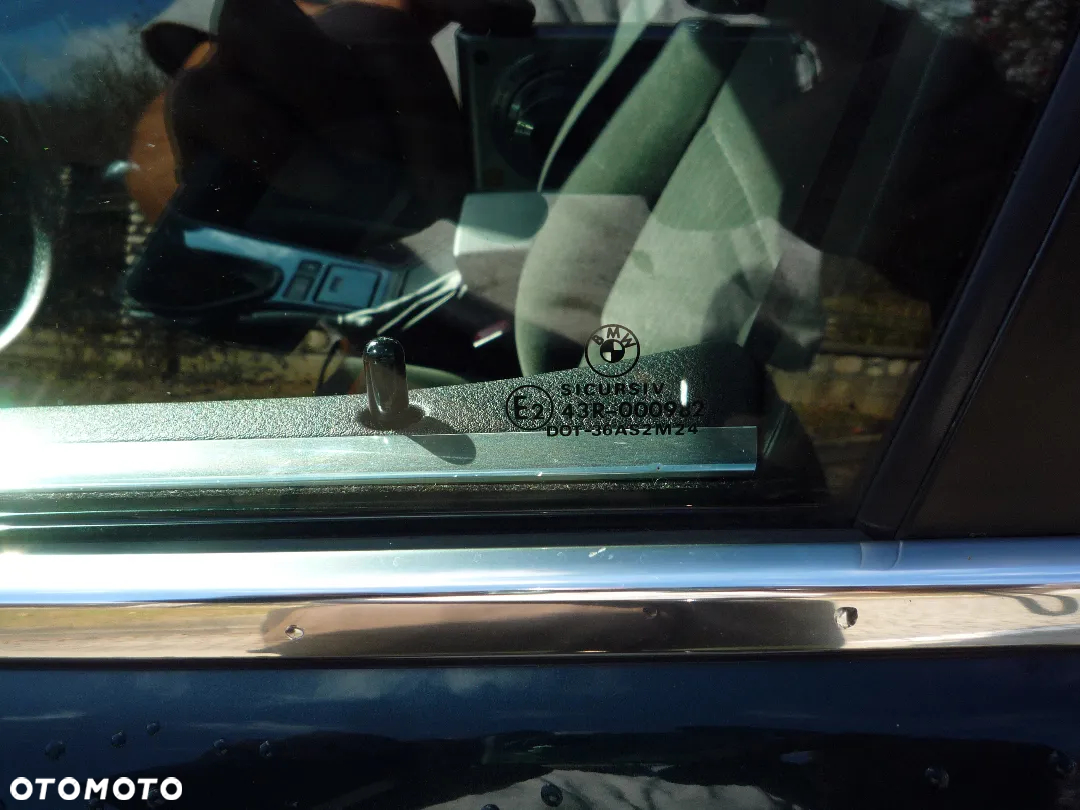 BMW Seria 5 520i - 11