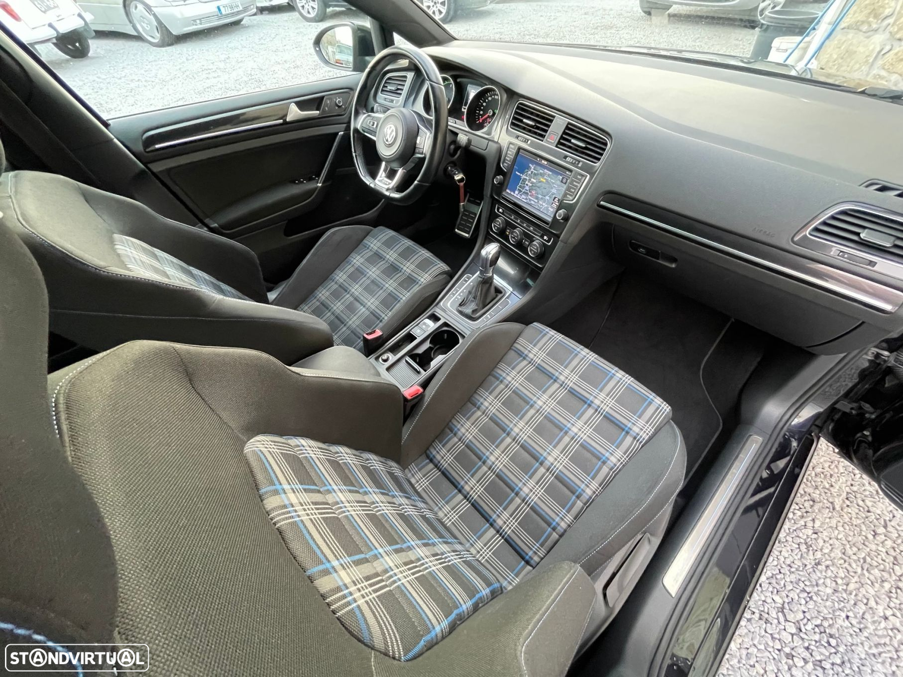 VW Golf 1.4 GTE Plug-In-Hybrid DSG - 9