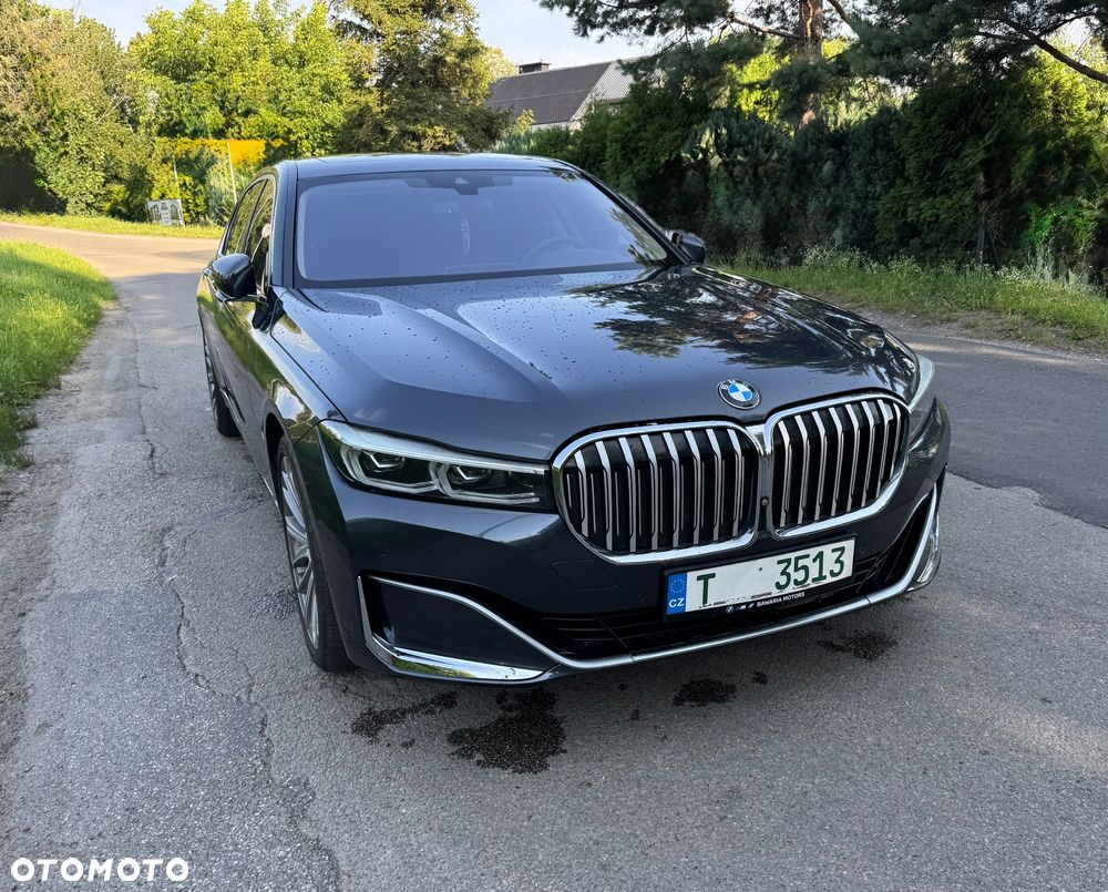BMW Seria 7 740Li - 8
