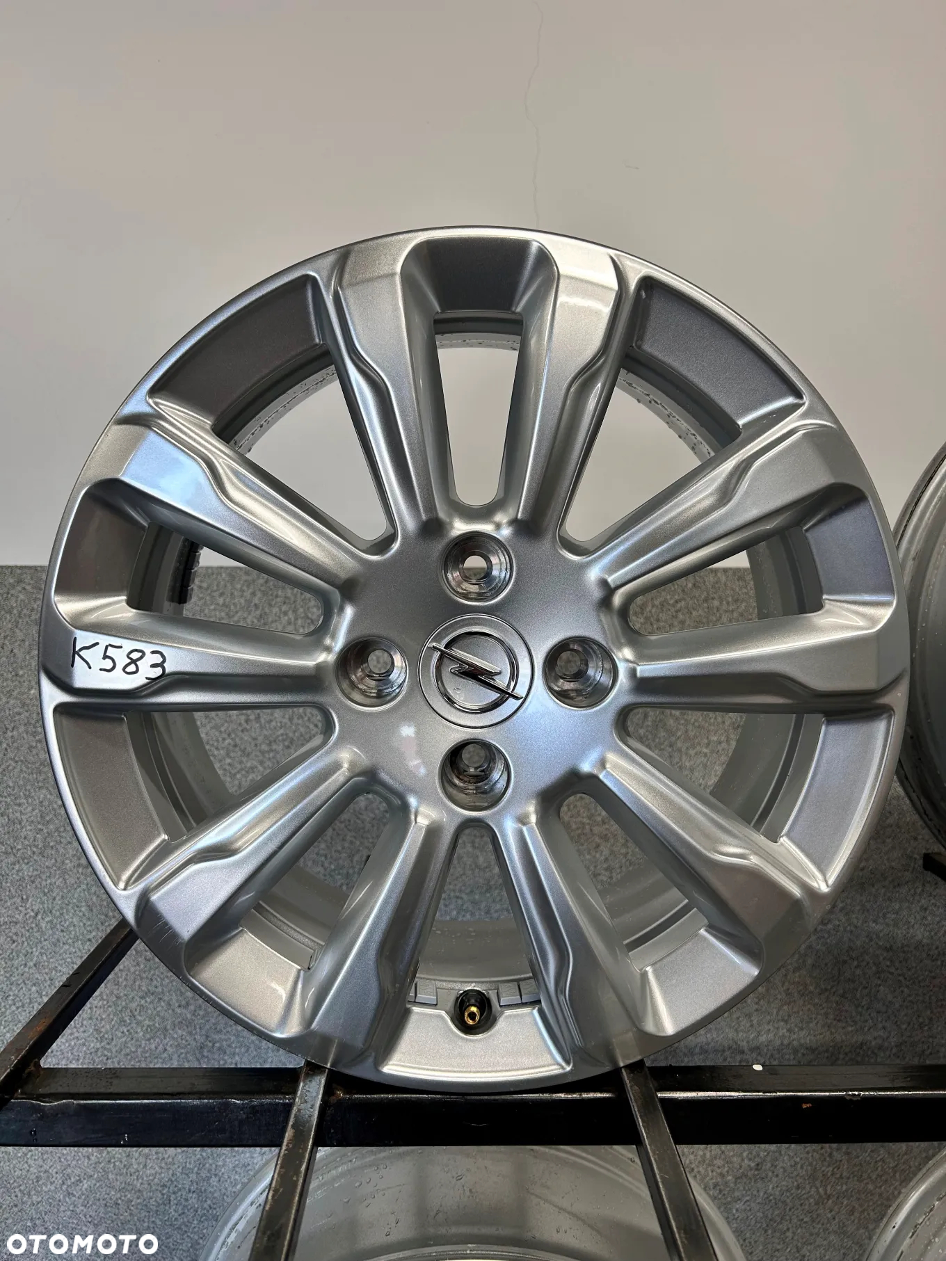 4 FELGI ALU. OPEL MOKKA B, CORSA F, PEUGEOT 208,C3,DS3 16'' 6,5J ET32 GM: OP00126 K4, 9835097280 - 2