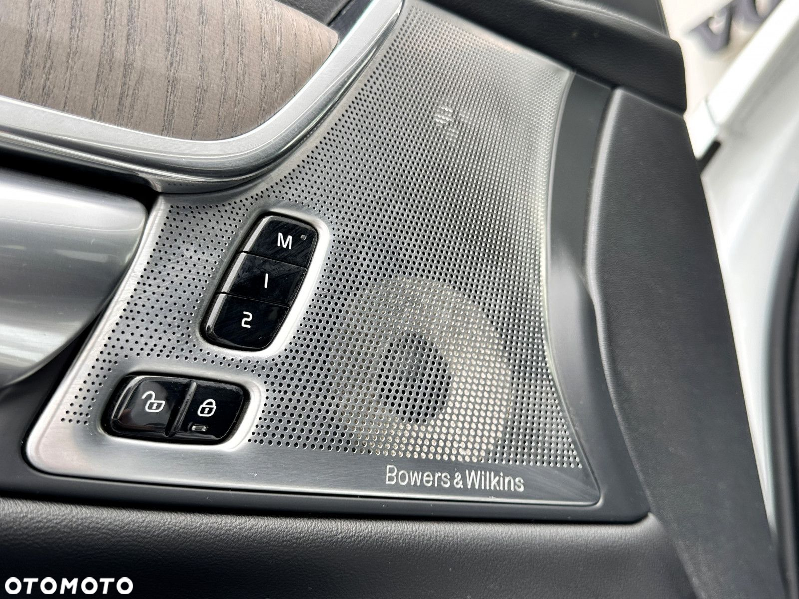 Volvo S90 - 23