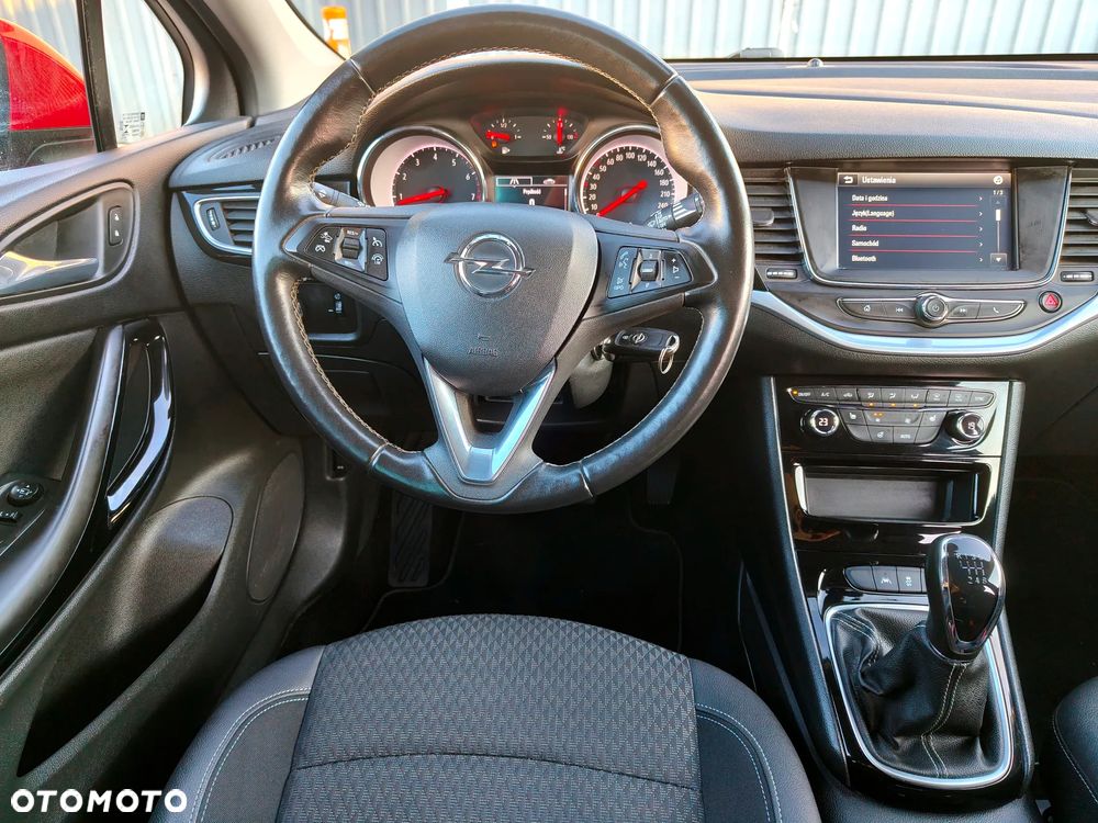 Opel Astra 1.4 Turbo Innovation - 22