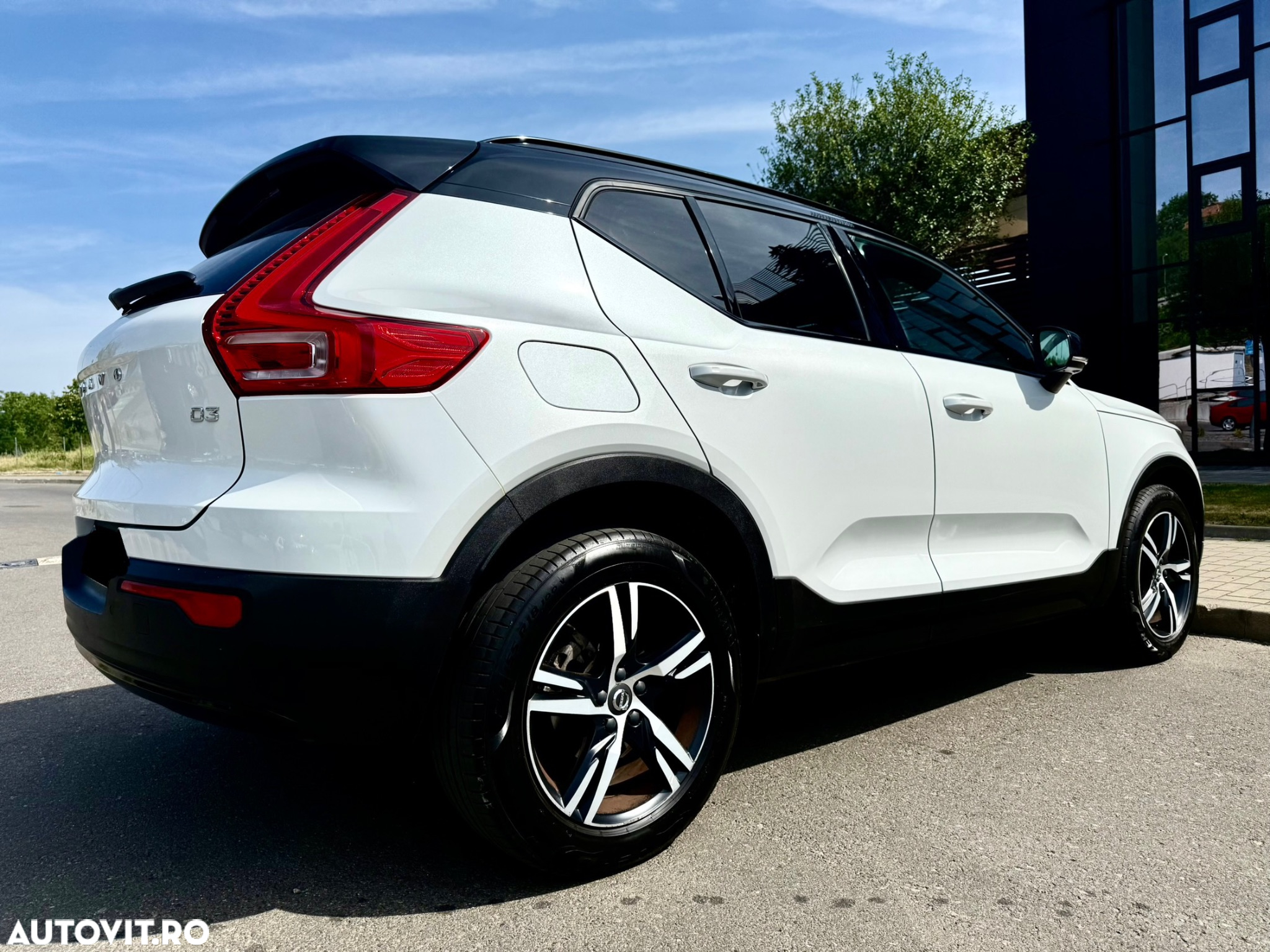Volvo XC 40 D3 R-Design - 4