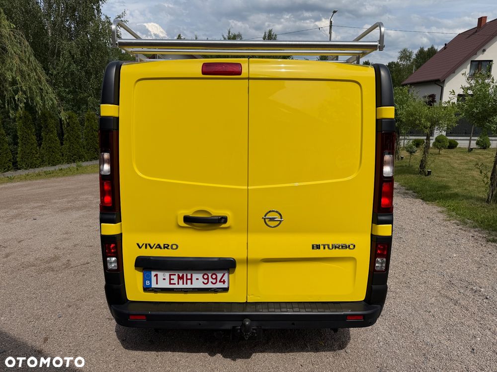 Opel Vivaro - 11