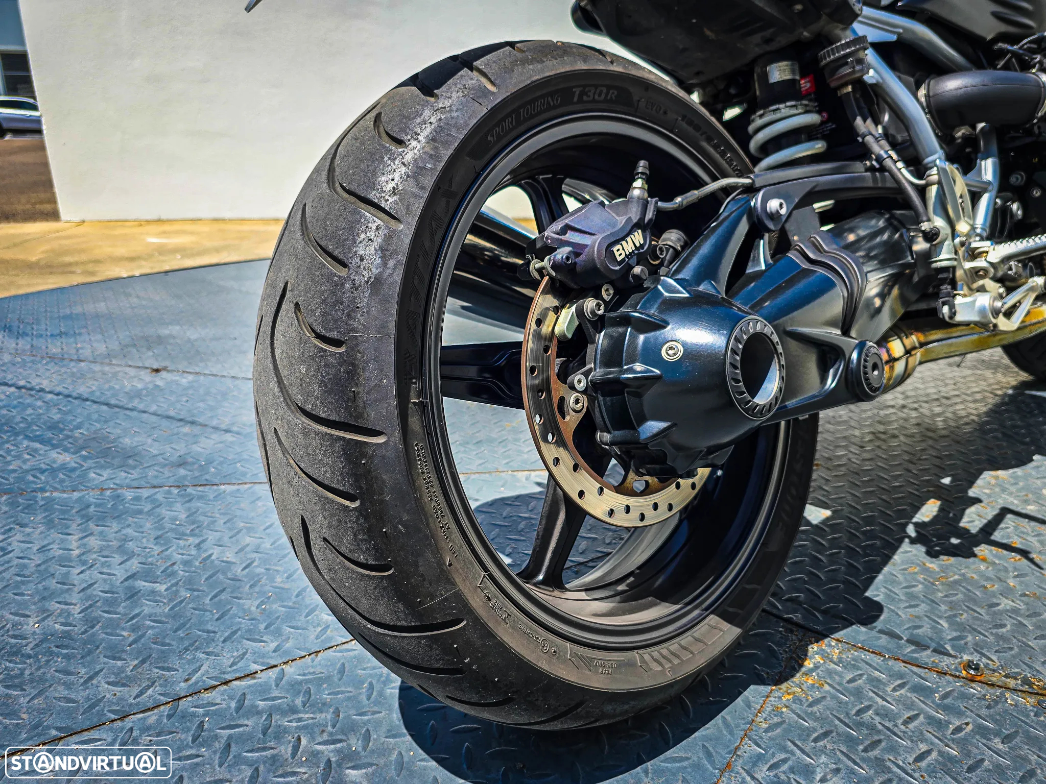 BMW R nineT Racer - 19
