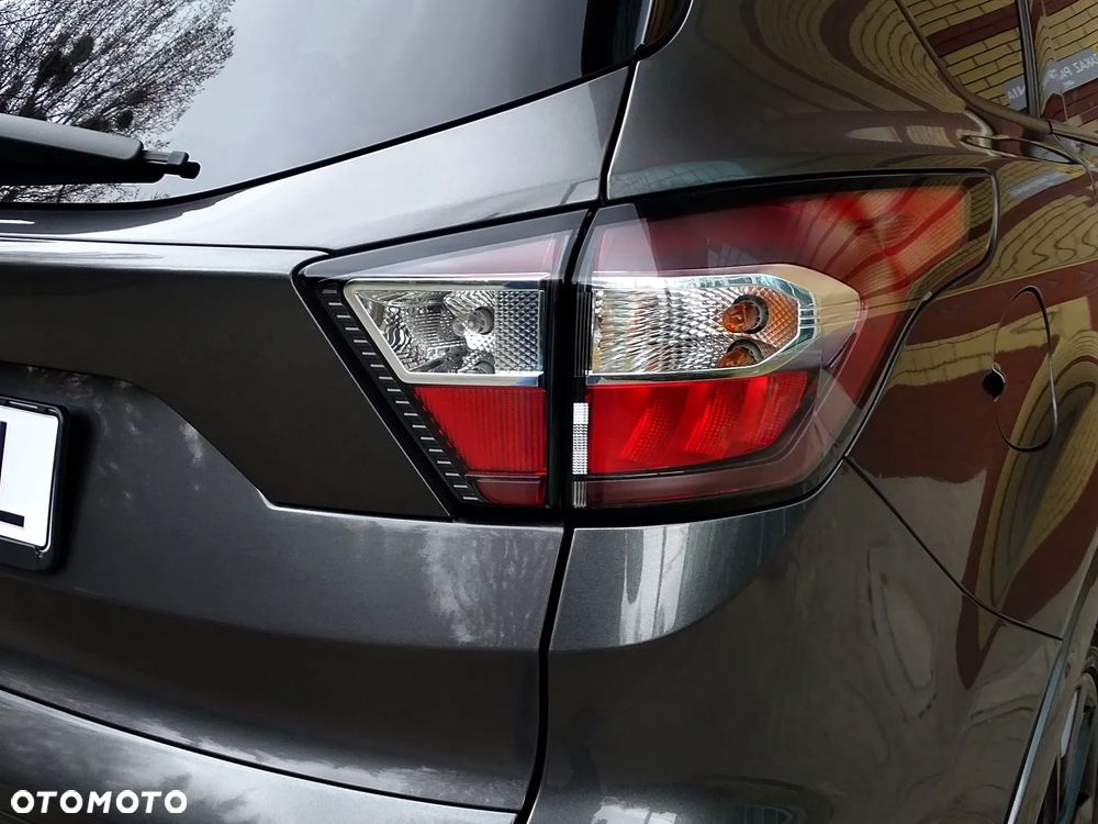 Ford Kuga 2.0 TDCi 4x4 ST-Line - 25