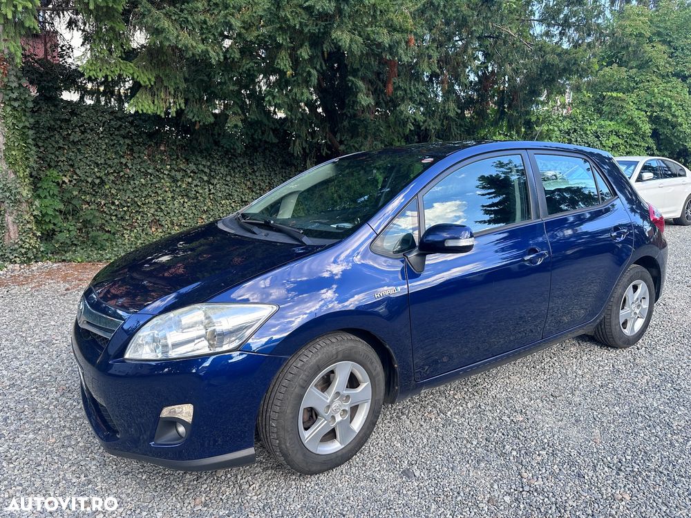 Toyota Auris 1.8 Executive - 3